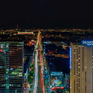 **** מלון Novotel Centrum פולין